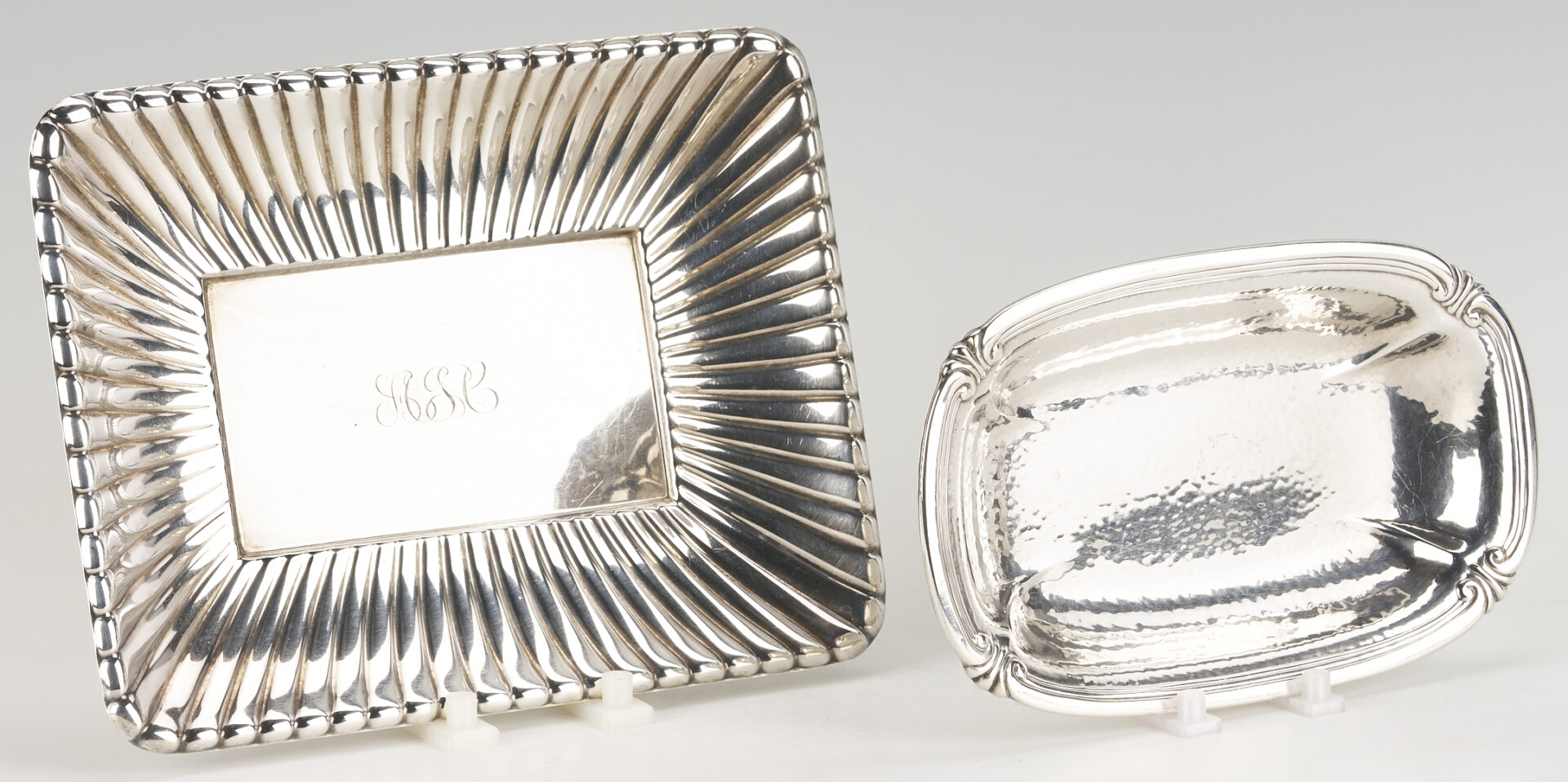 Lot 827: 3 pcs. Sterling Hollowware incl. Trajan Dish