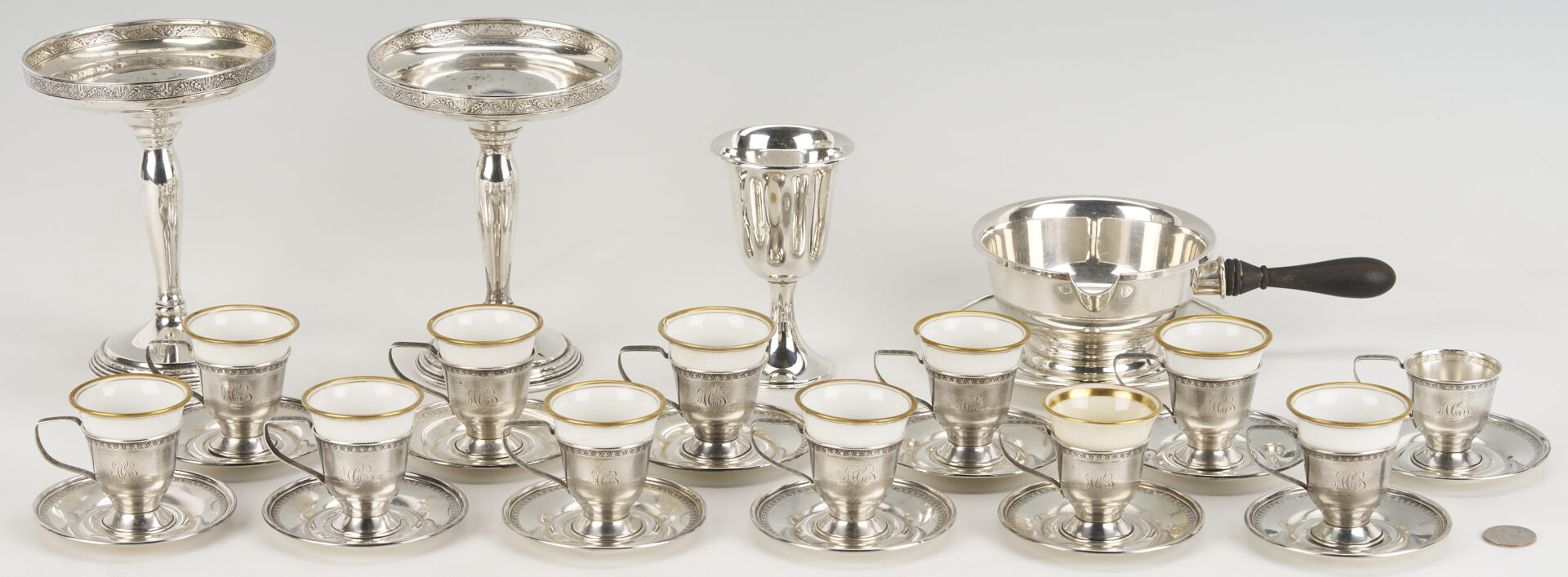 Lot 830: 29 Assorted Sterling Silver Items