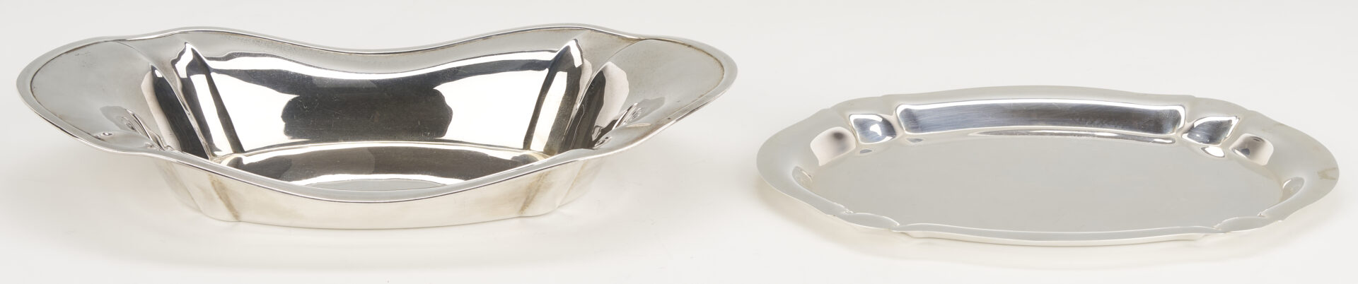 Lot 838: 4 Oval Sterling Silver Trays