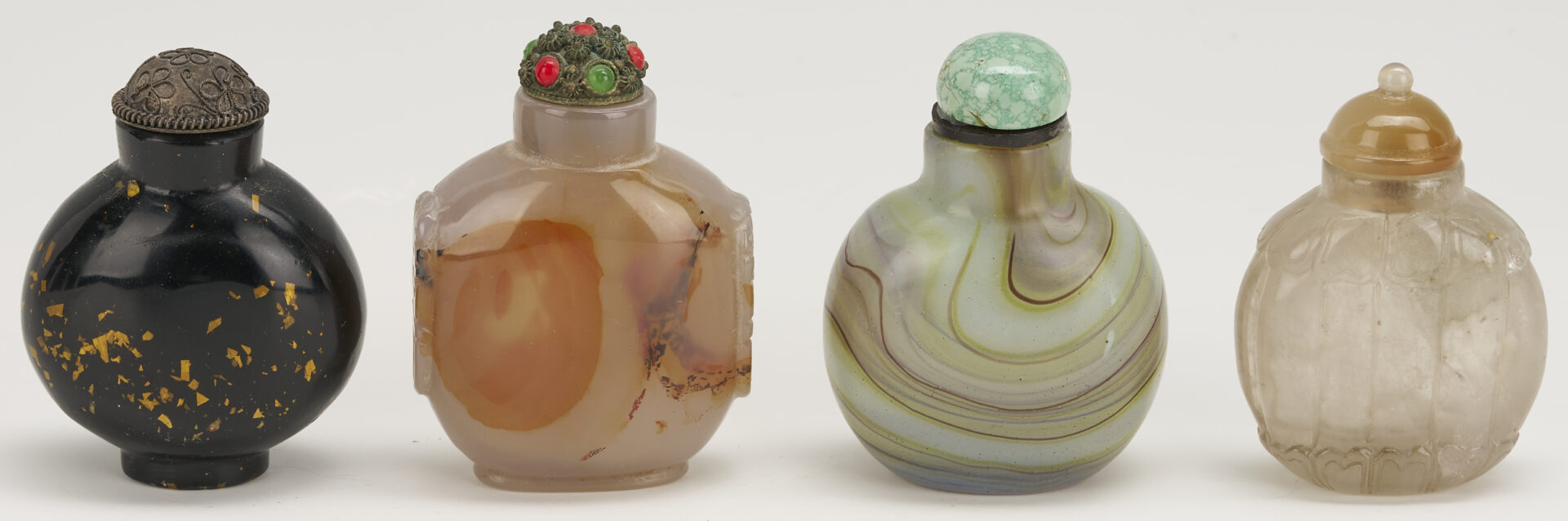 Lot 879: 14 Chinese Snuff Bottles: Glass, Agate, Hardstone