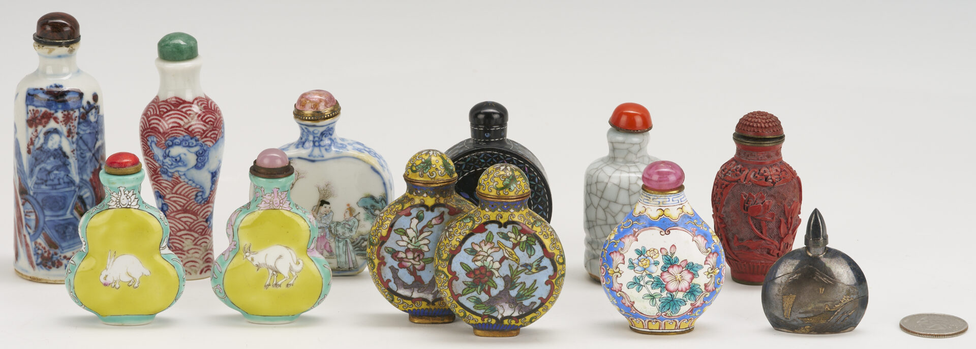 Lot 880: 11 Chinese Snuff Bottles incl. Famille Rose, Canton Enamel, Silver