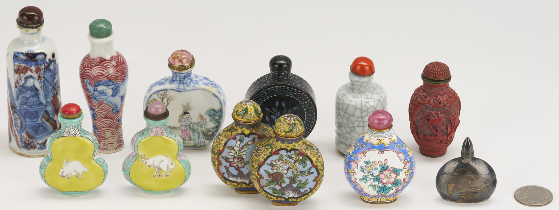 Lot 880: 11 Chinese Snuff Bottles incl. Famille Rose, Canton Enamel, Silver