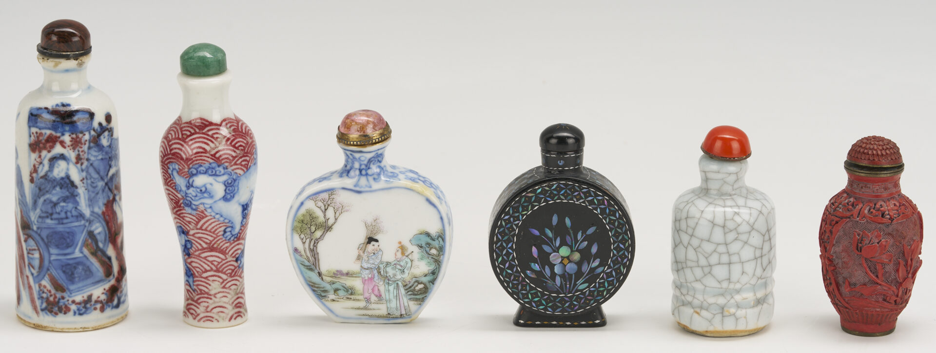 Lot 880: 11 Chinese Snuff Bottles incl. Famille Rose, Canton Enamel, Silver