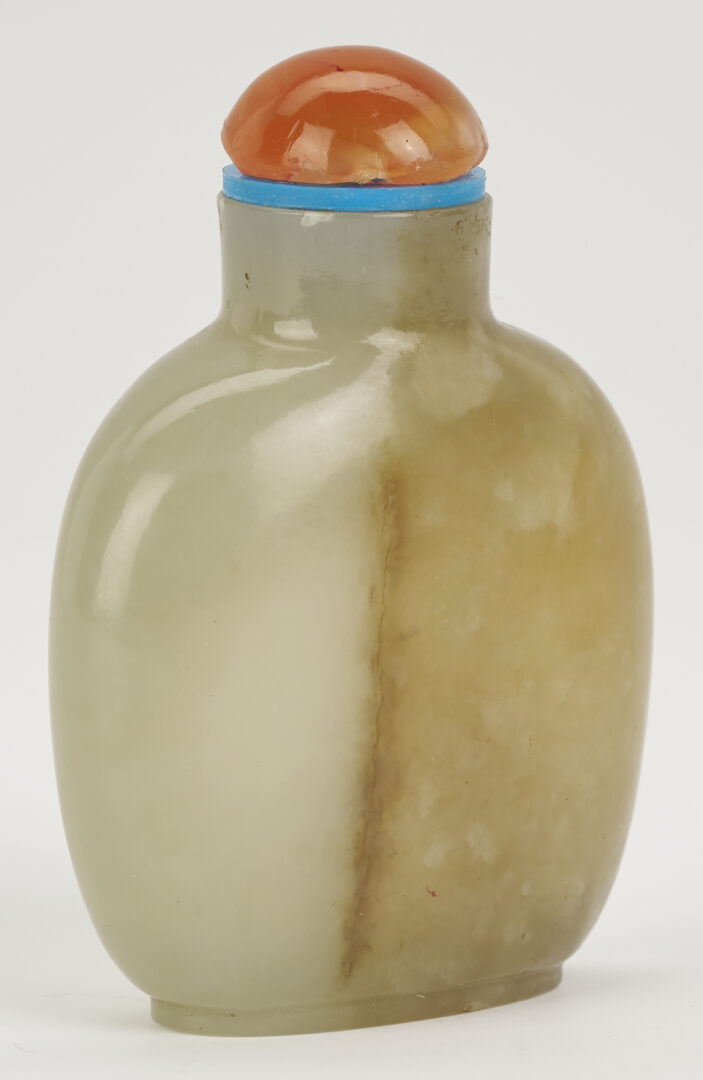 Lot 881: Chinese Celadon Jadeite Snuff Bottle