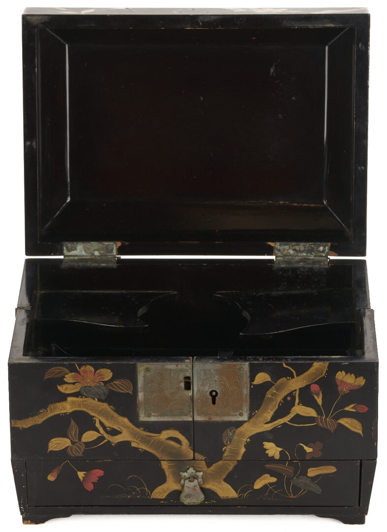 Lot 883: 2 Meiji Japanese Lacquer Boxes incl. Maki-e