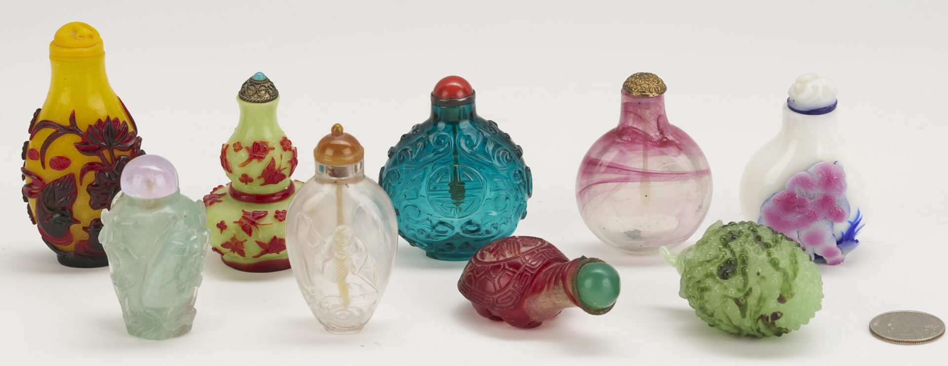 Lot 887: 9 Chinese Glass Snuff Bottles incl. Peking Double Gourd