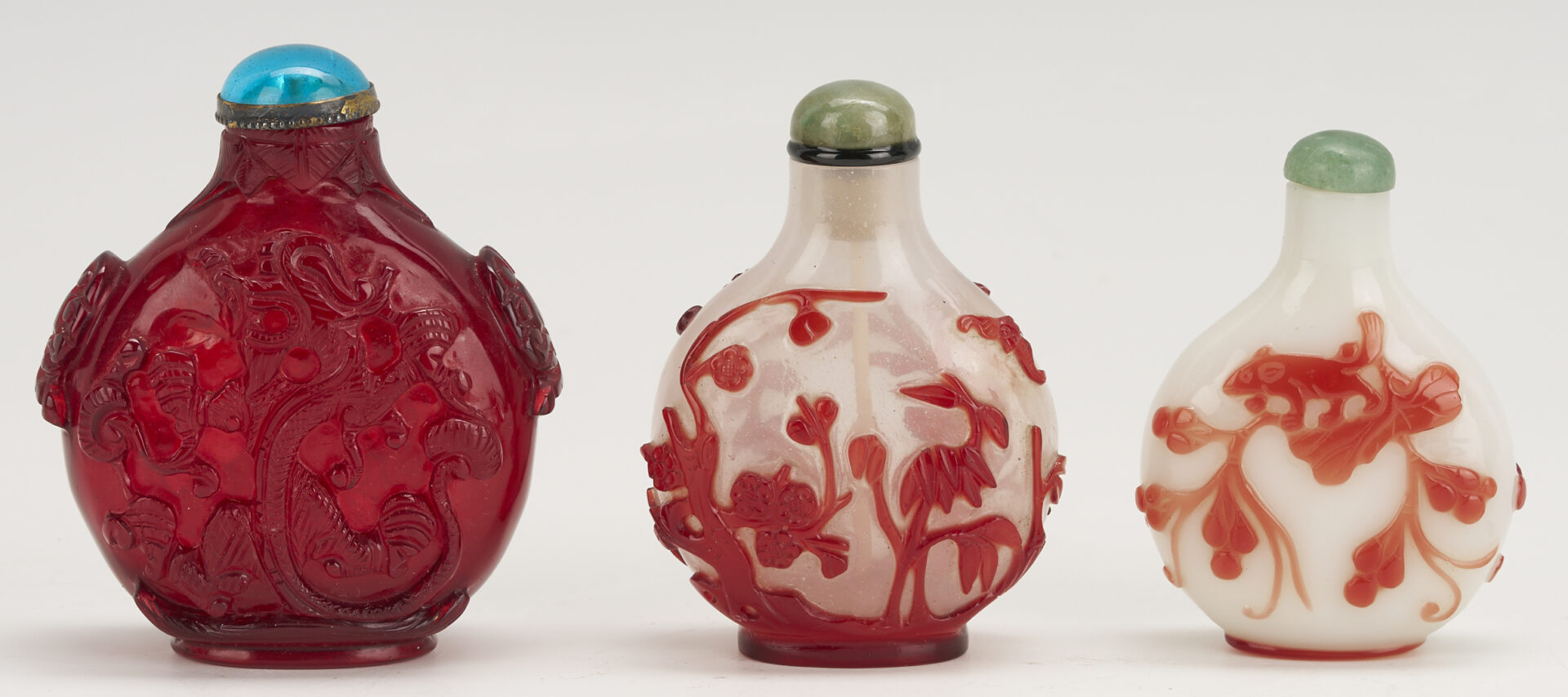 Lot 888: 3 Chinese Glass Snuff Bottles