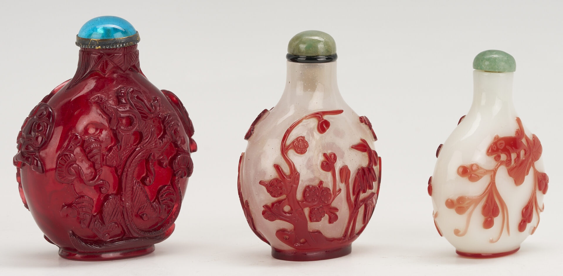 Lot 888: 3 Chinese Glass Snuff Bottles