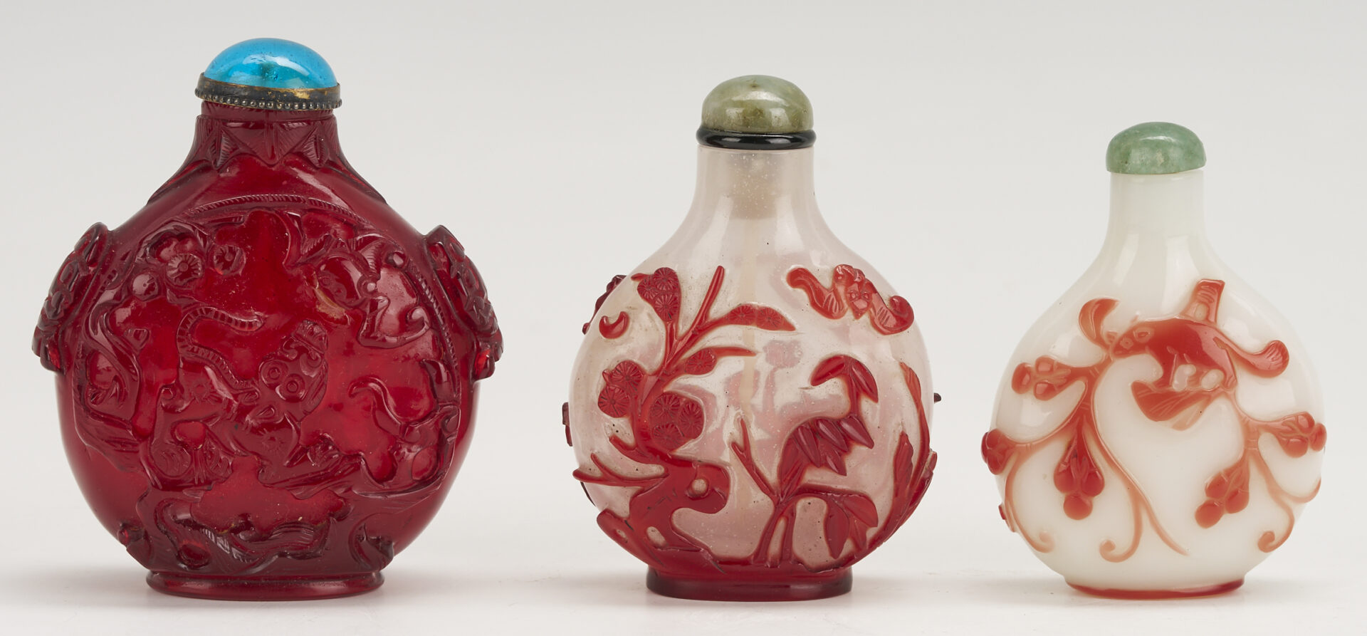 Lot 888: 3 Chinese Glass Snuff Bottles