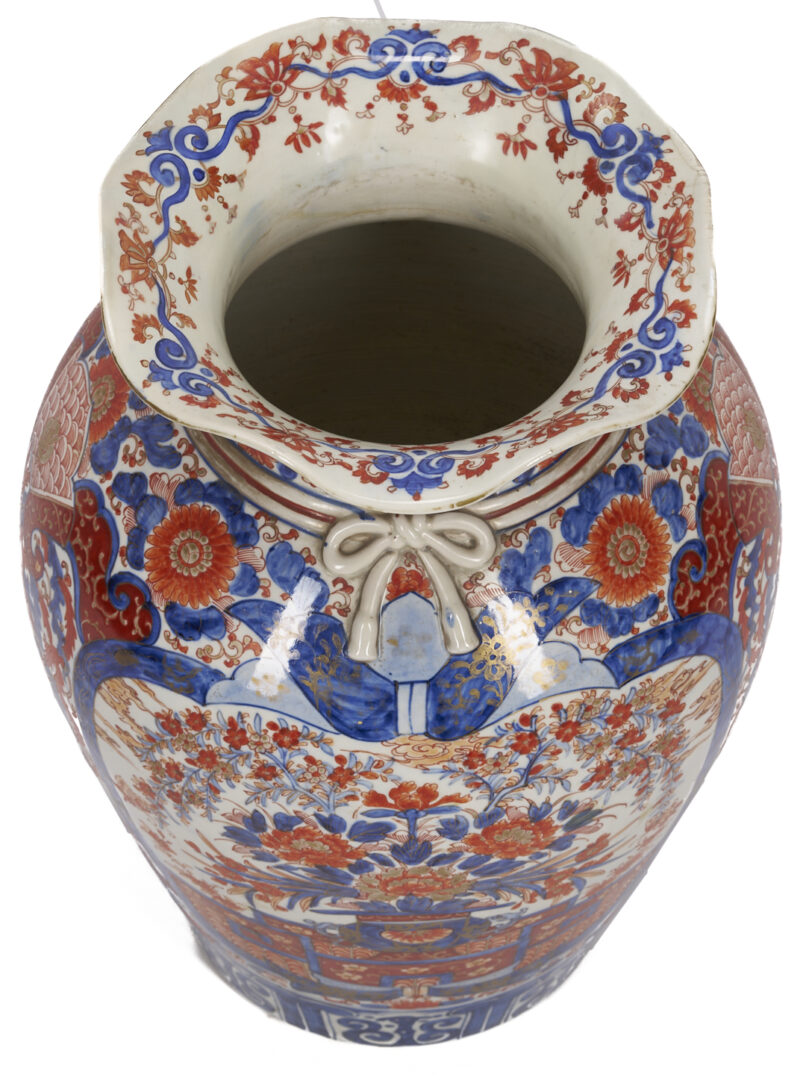 Lot 896: Large Imari Vase on Stand
