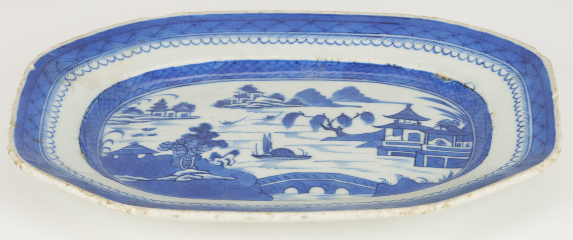 Lot 898: 3 Chinese Canton Porcelain Pcs.: Cider Jug, Tazza, Small Tray