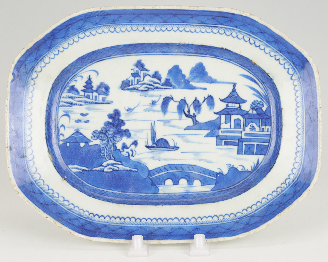 Lot 898: 3 Chinese Canton Porcelain Pcs.: Cider Jug, Tazza, Small Tray