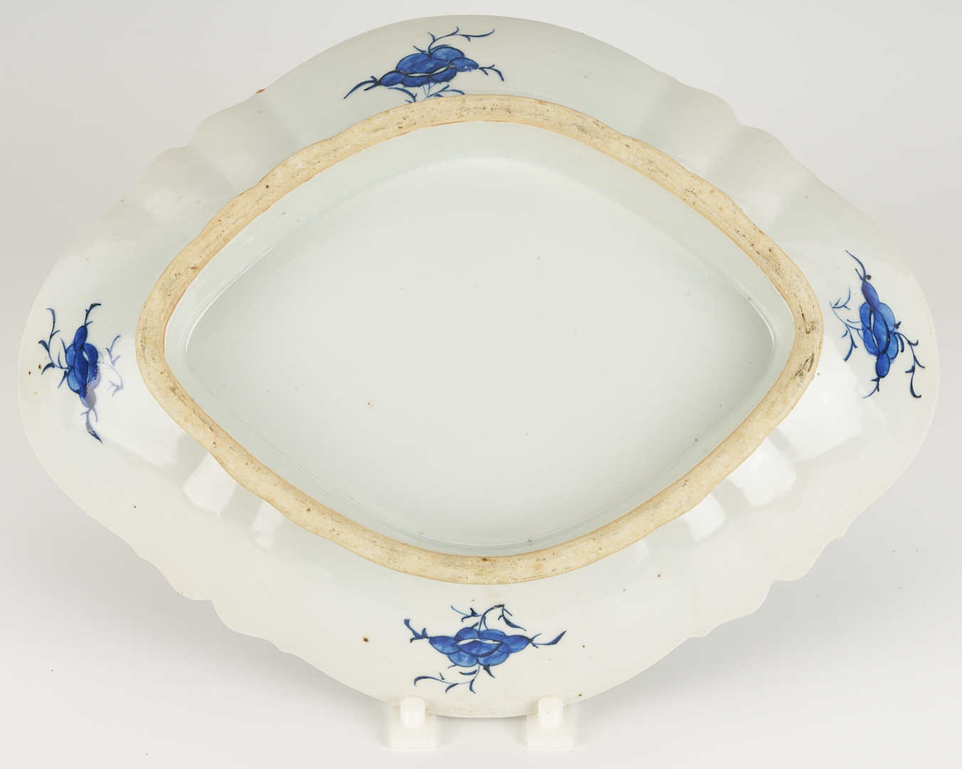 Lot 898: 3 Chinese Canton Porcelain Pcs.: Cider Jug, Tazza, Small Tray
