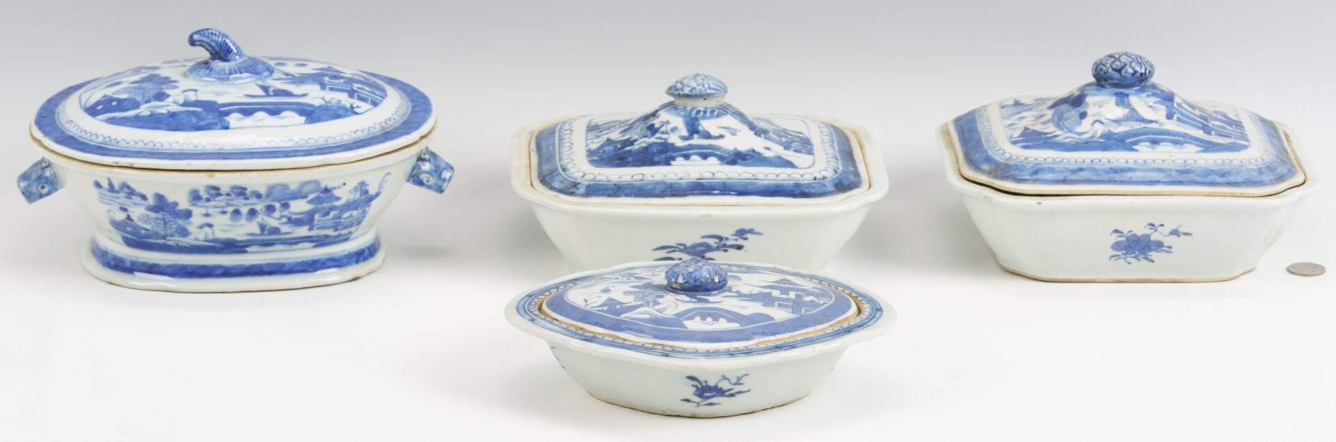 Lot 899: 4 Chinese Export Canton Covered Tureens