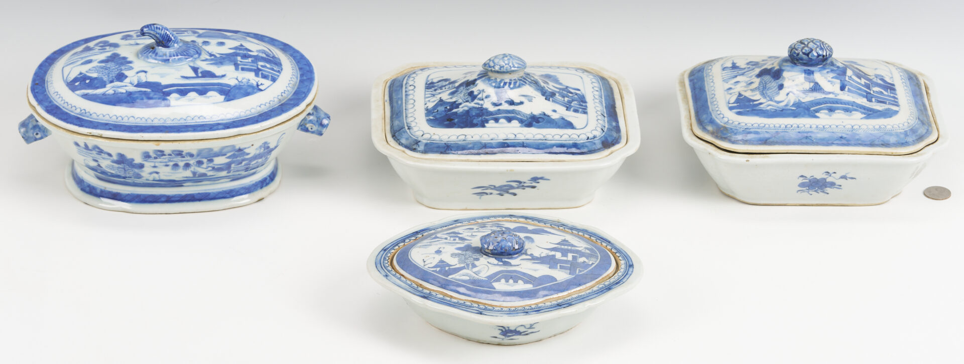 Lot 899: 4 Chinese Export Canton Covered Tureens
