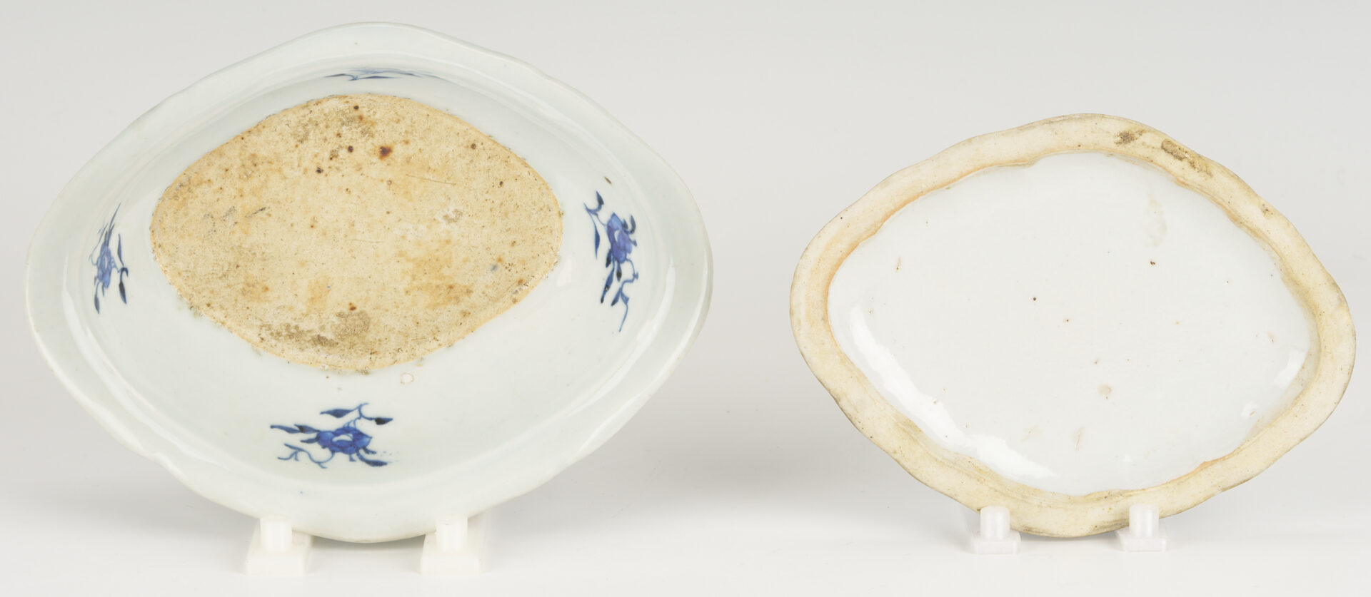 Lot 899: 4 Chinese Export Canton Covered Tureens