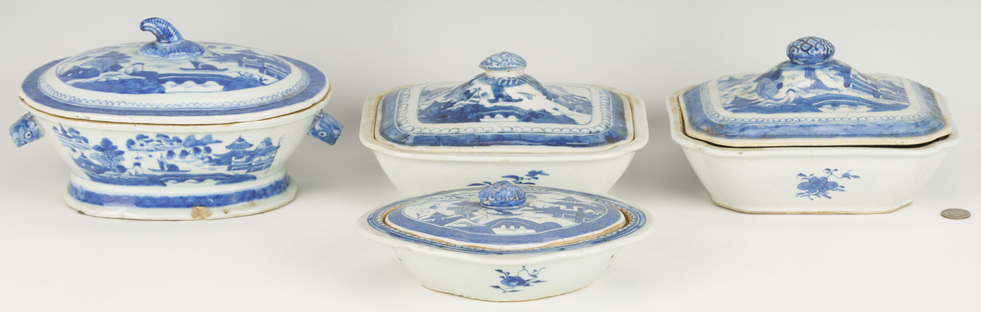 Lot 899: 4 Chinese Export Canton Covered Tureens