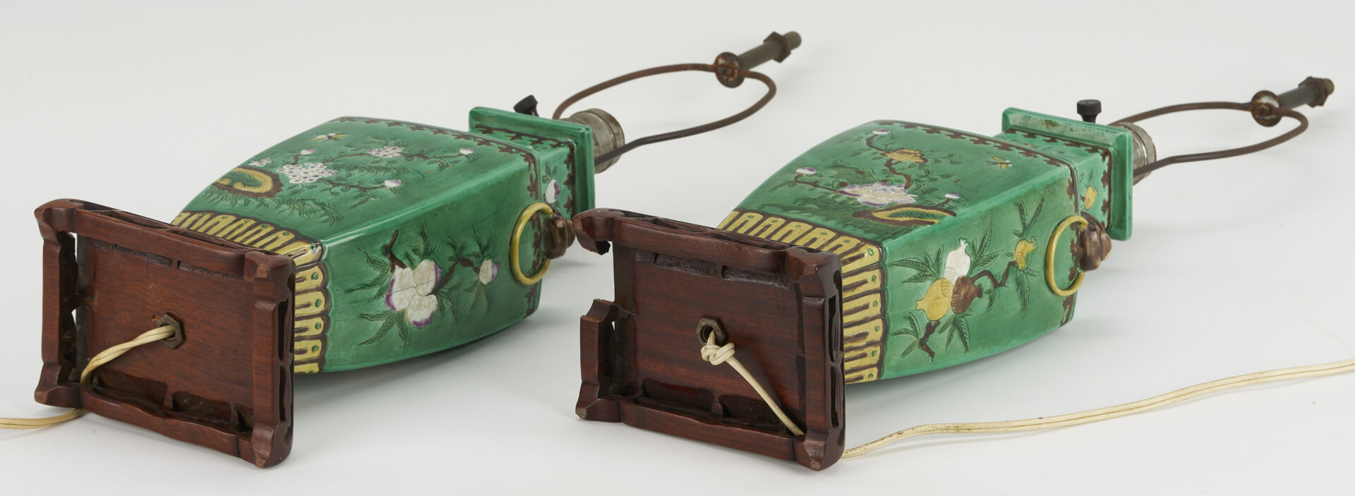 Lot 901: Pr. Chinese Famille Verte Lamps & Blanc de Chine Guanyin