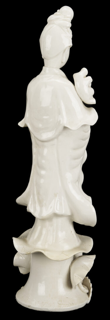 Lot 901: Pr. Chinese Famille Verte Lamps & Blanc de Chine Guanyin