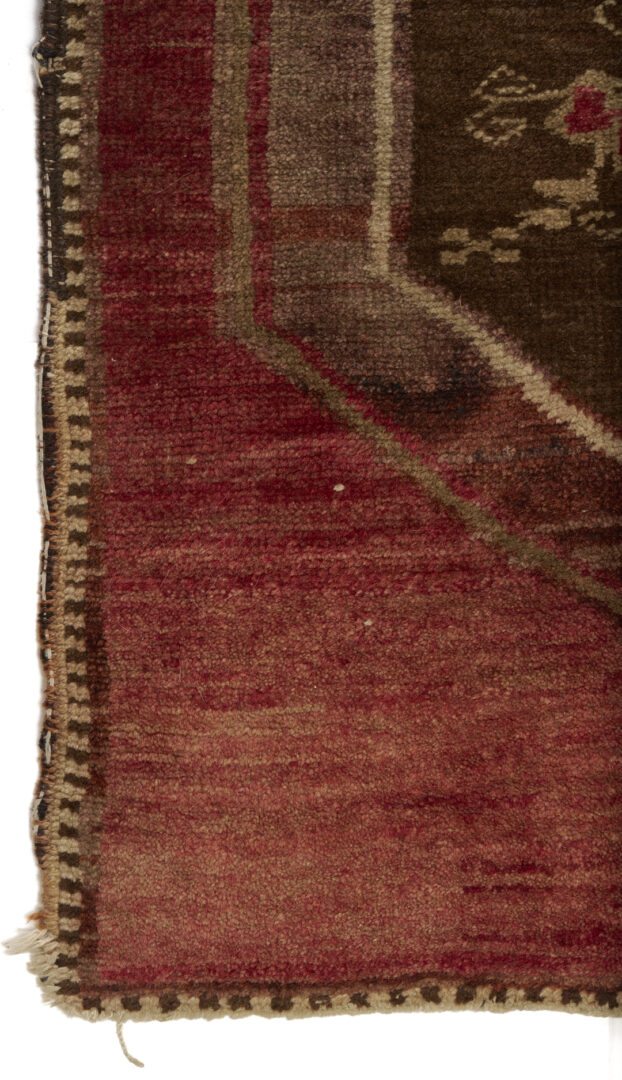 Lot 911: Persian Multi-Medallion Runner