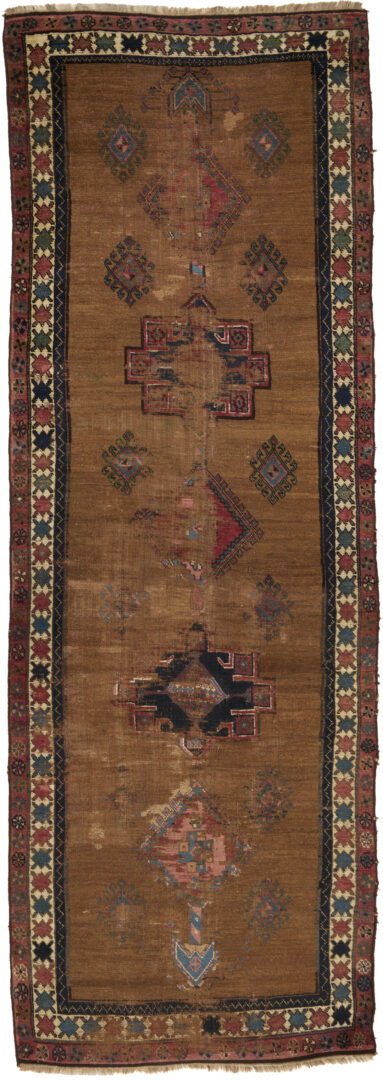 Lot 917: Kurd Bijar Runner, 10 ft x 3.5 ft