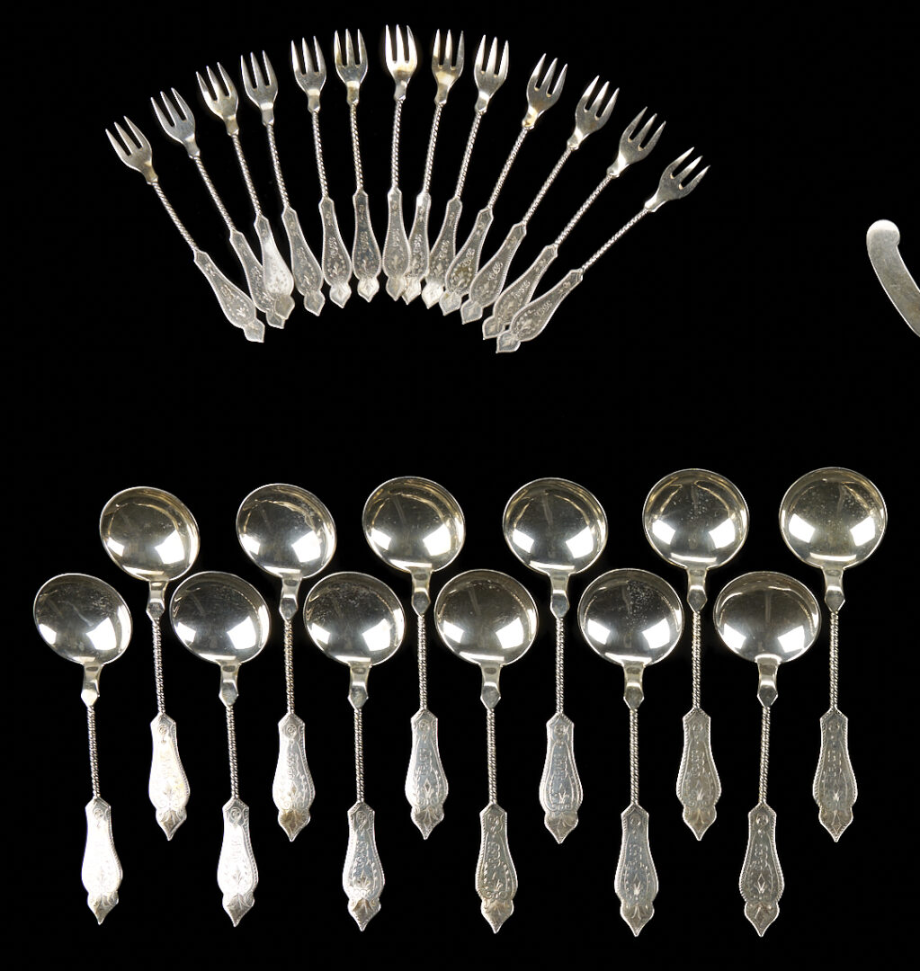 Lot 96: 49 pcs New Orleans Silversmiths Sterling Flatware, Twist Stems, incl. Gumbo Spoons