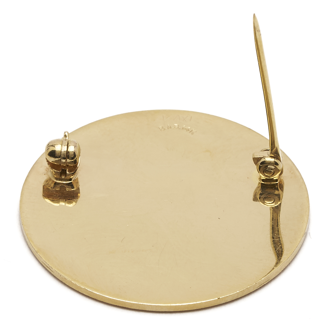 Lot 973: Pr. 14K Brushed Gold Button Earrings & 14K Brushed Gold Round Brooch