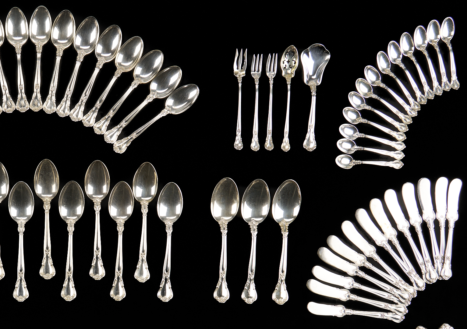 Lot 98: Gorham Chantilly Sterling Flatware, Service for 12, 108 pcs.