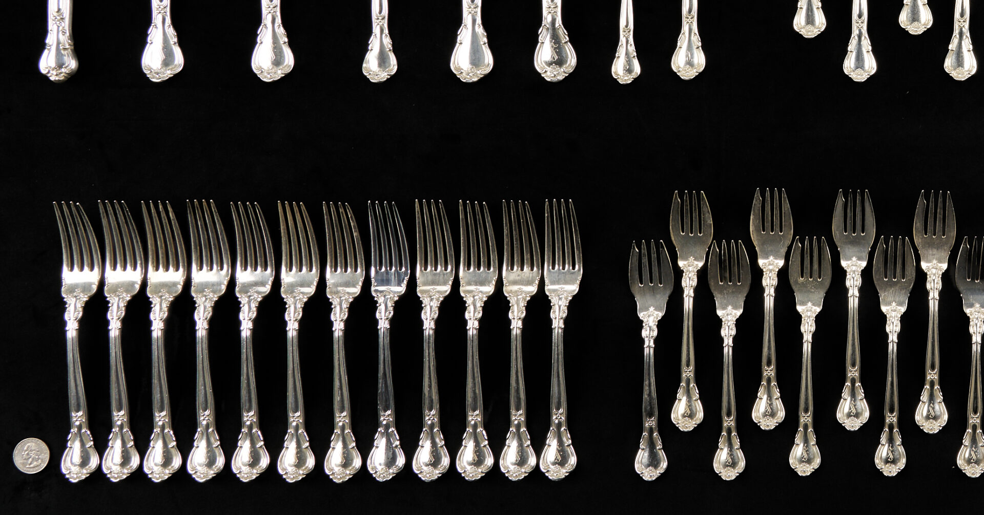 Lot 98: Gorham Chantilly Sterling Flatware, Service for 12, 108 pcs.
