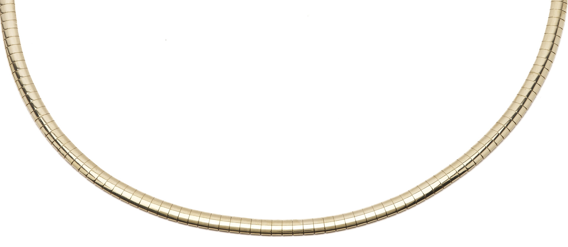 Lot 994: 10K Italian Omega Style Necklace