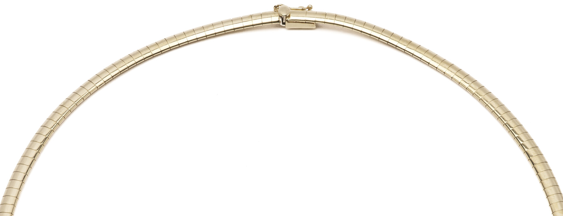 Lot 994: 10K Italian Omega Style Necklace