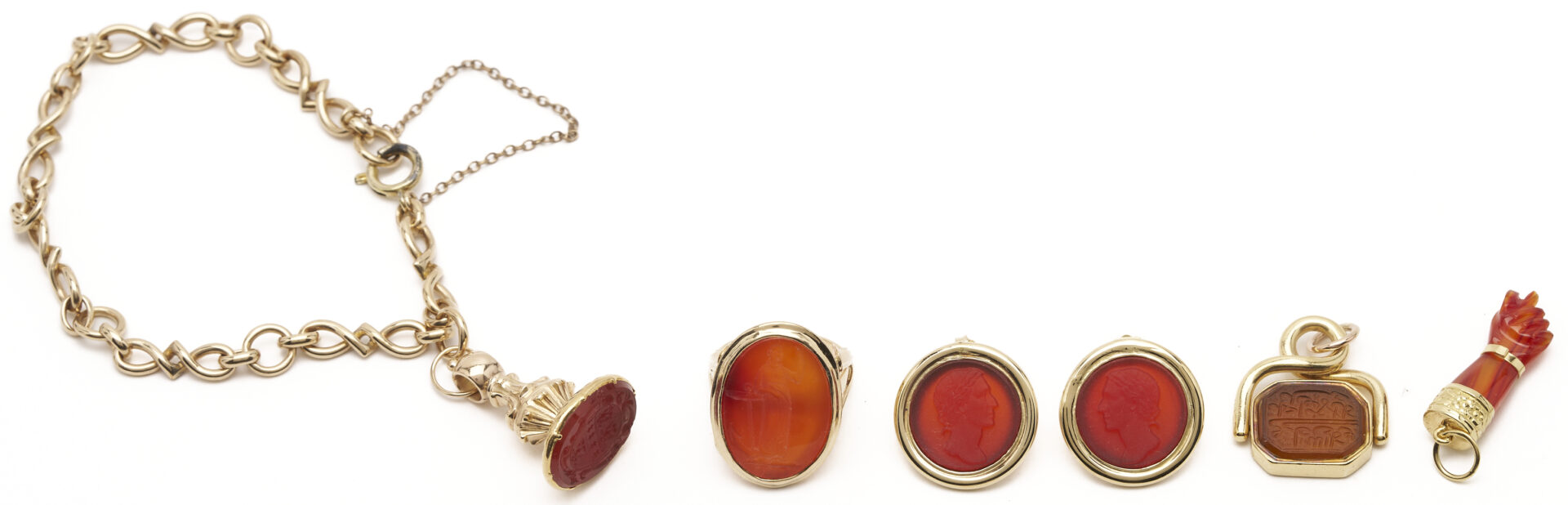 Lot 996: 6 Pcs. Carnelian and Yellow Gold Jewelry