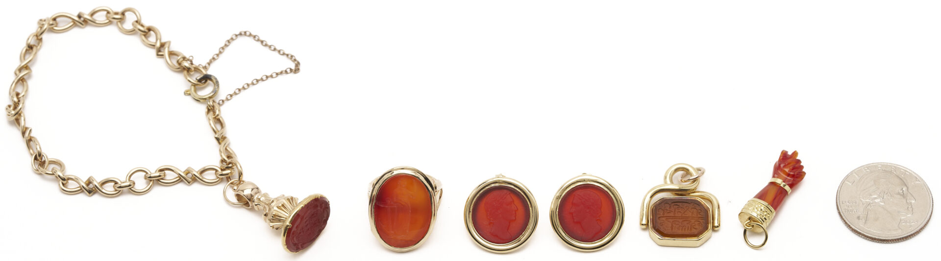 Lot 996: 6 Pcs. Carnelian and Yellow Gold Jewelry
