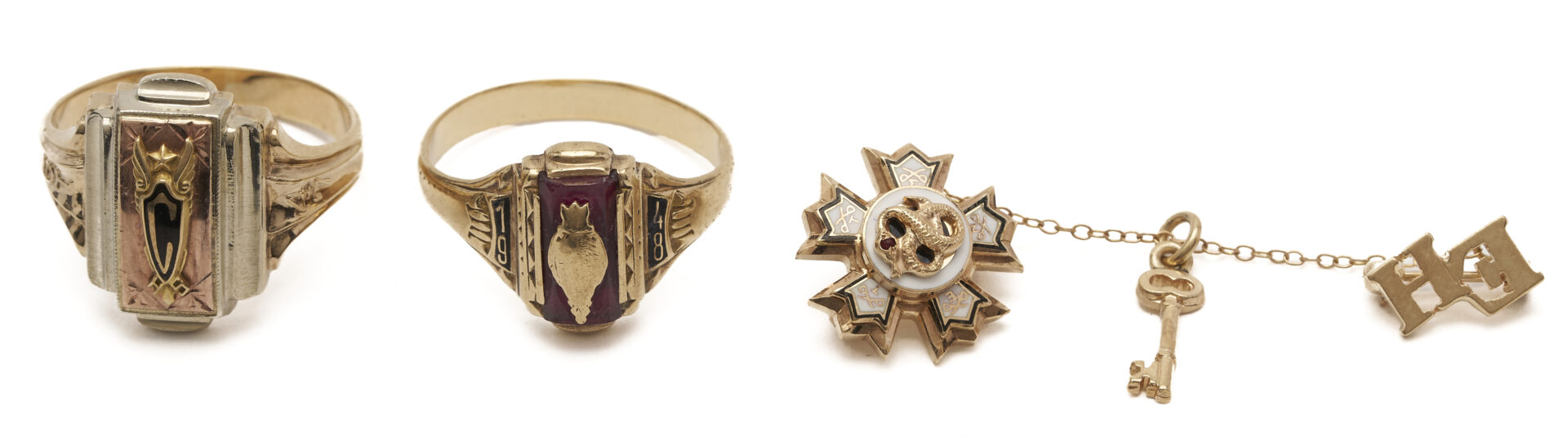 Lot 997: 2 Josten 10K Class Rings & 10K Sigma Nu Lapel Pin