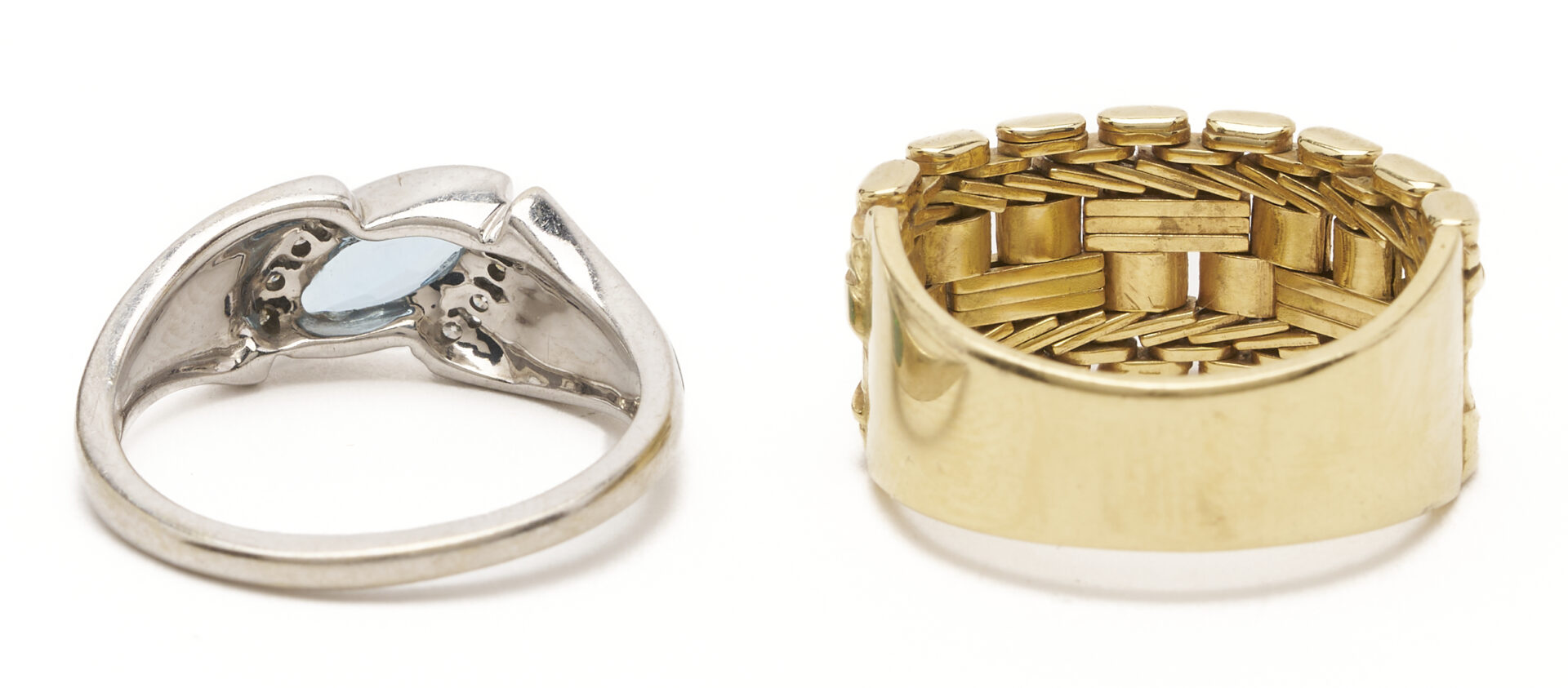 Lot 999: 2 Ladies Gold Rings