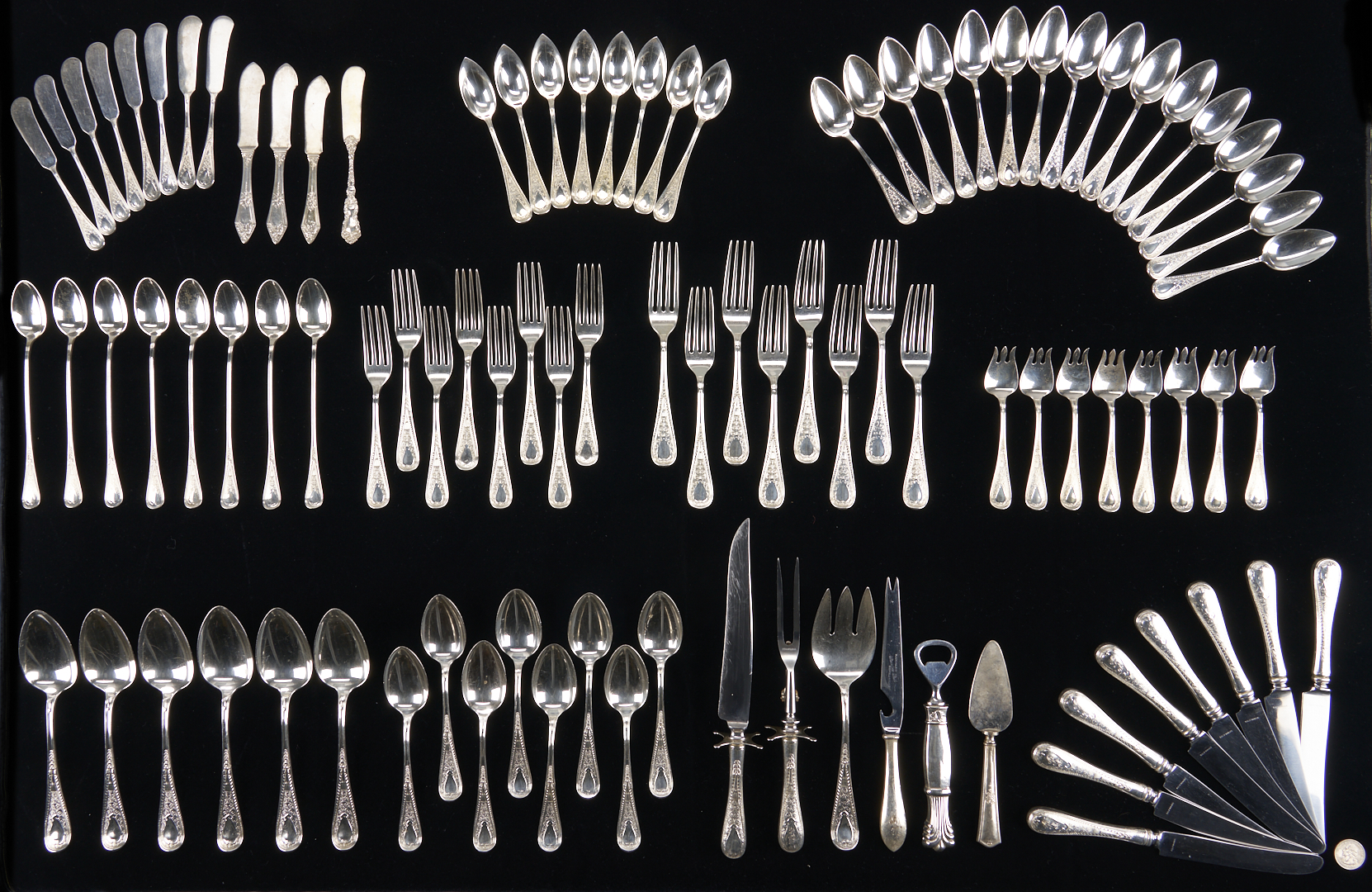 Lot 99: 96 pcs Sterling Flatware, mostly Gorham Hindostanee
