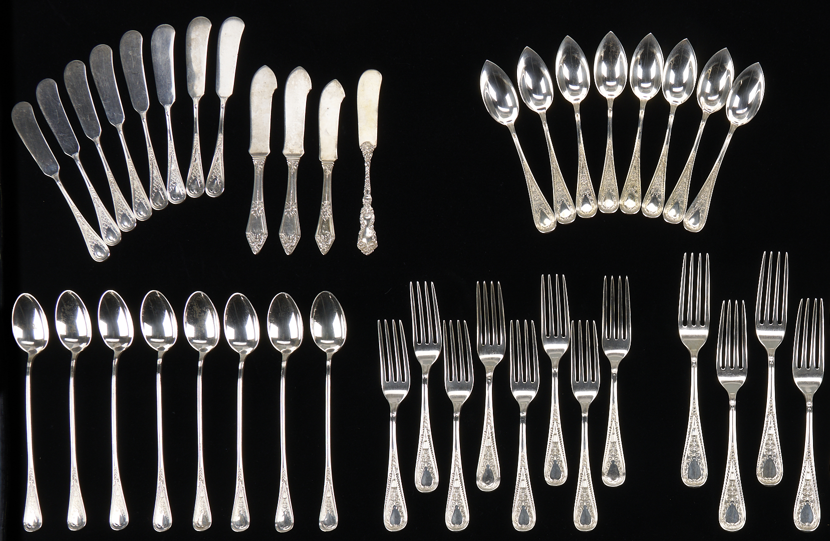 Lot 99: 96 pcs Sterling Flatware, mostly Gorham Hindostanee