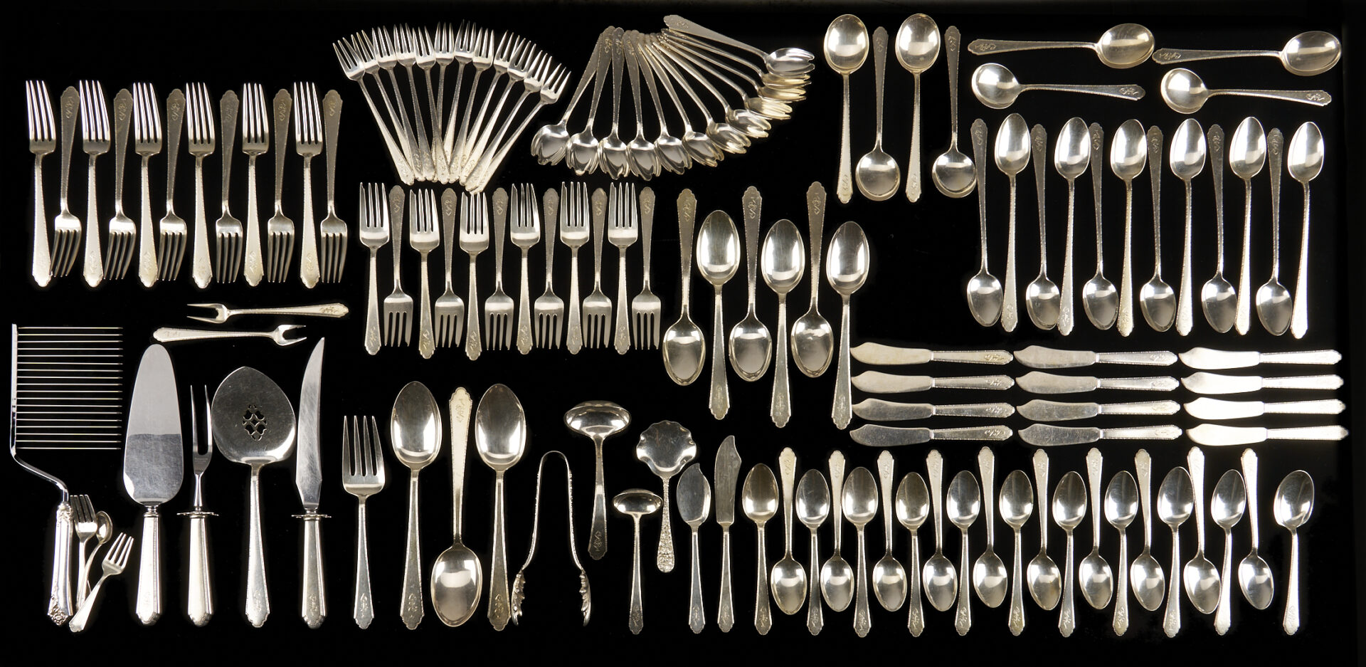 Lot 100: 134 Pc Lunt William and Mary Sterling Flatware Set + 5 other pcs