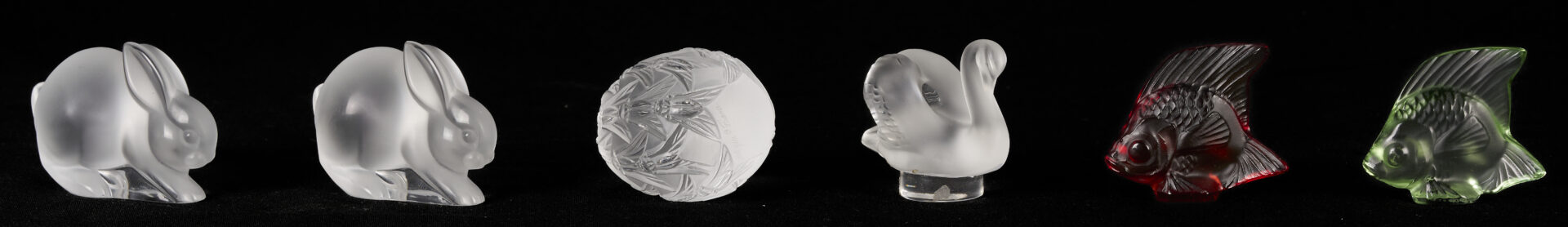 Lot 1012: 10 Lalique Glass Table Items, mostly Animals