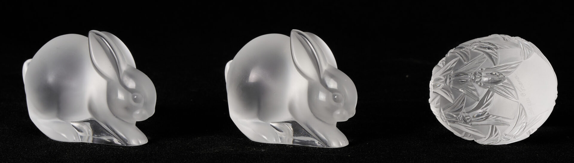 Lot 1012: 10 Lalique Glass Table Items, mostly Animals