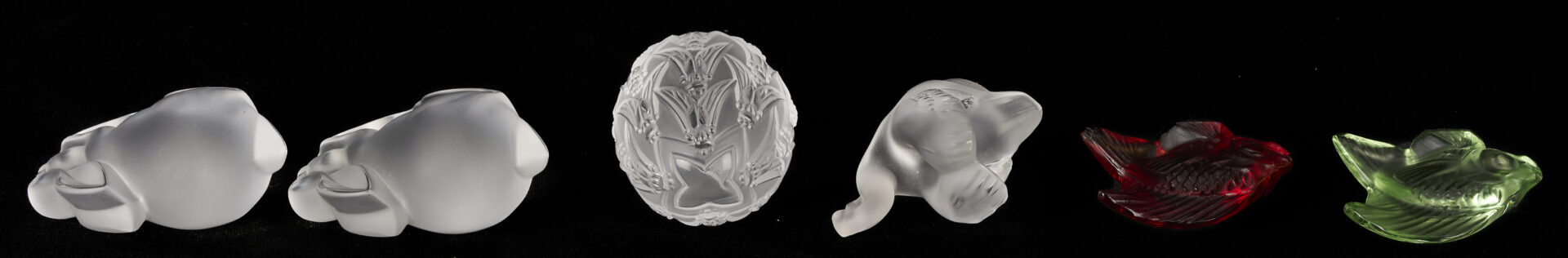 Lot 1012: 10 Lalique Glass Table Items, mostly Animals