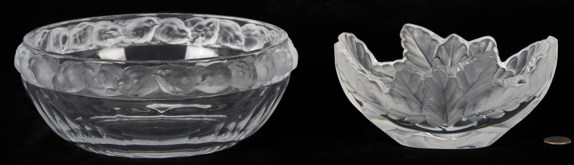 Lot 1013: 2 Lalique Bowls: Mesanges and Compiegne