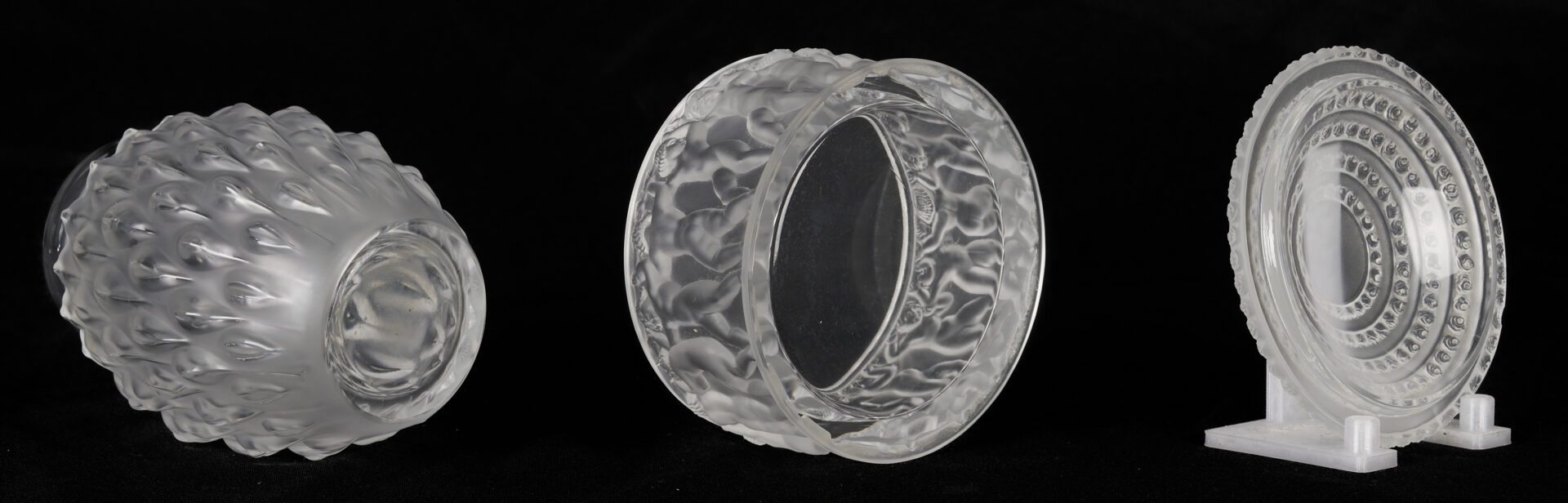 Lot 1015: Three Lalique Items: “Figuera” Vase, “Elizabeth Bowl”, “Enfants” Dresser Box
