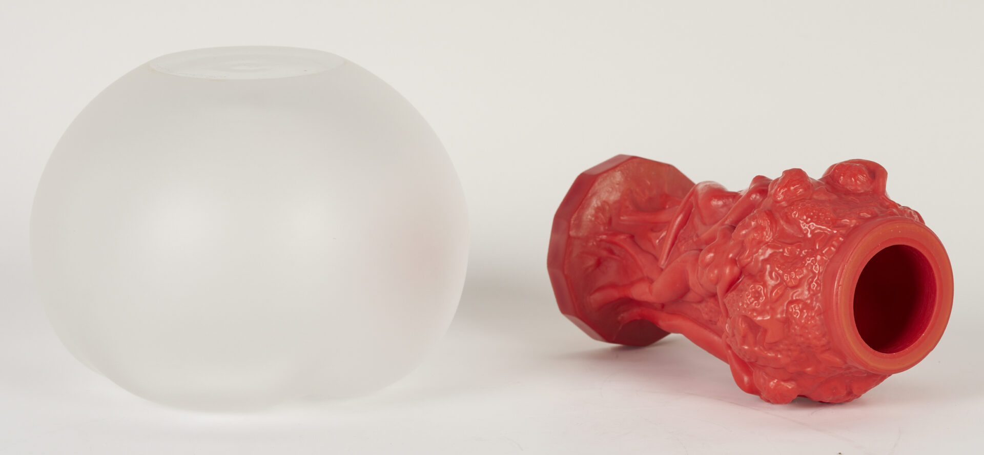 Lot 1074: 4 Lalique Perfume Bottles & 1 Desna Art Glass Vase