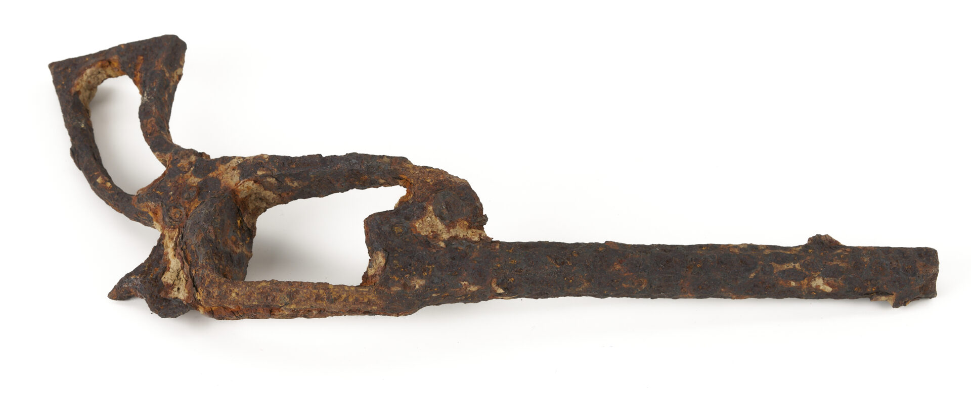 Lot 1084: 2 Newspapers, Relic Revolver, Minie balls and Clay Pipe, Hollybrook Farm, Blount Co.