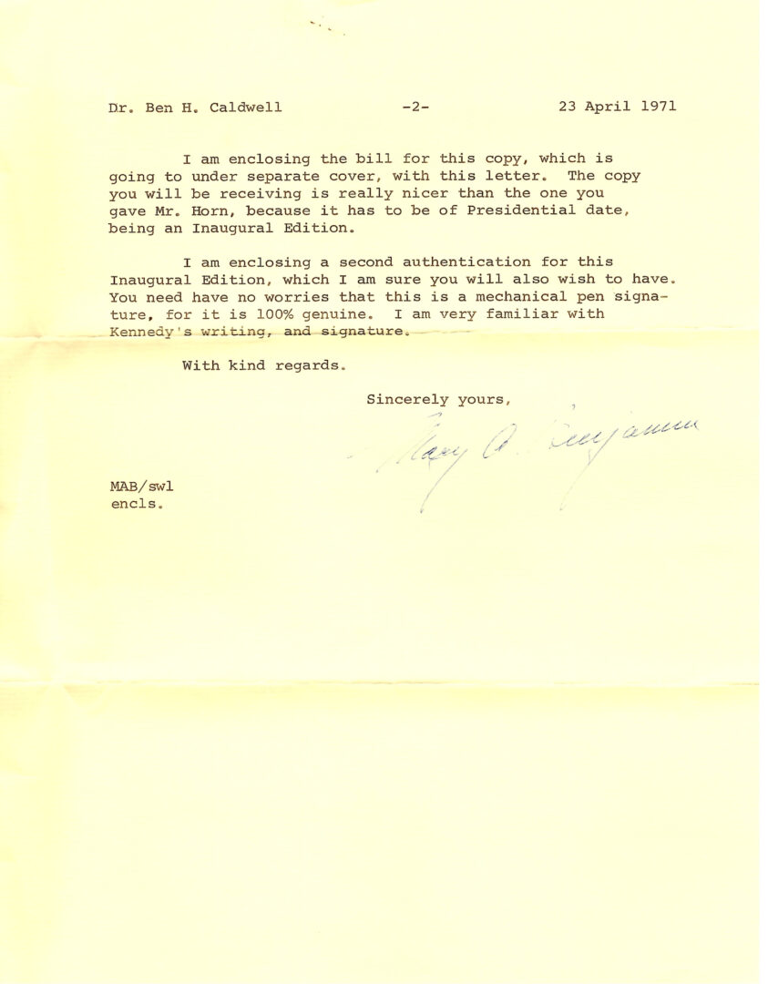 Lot 1088: John F. Kennedy book, Profiles in Courage, Signed