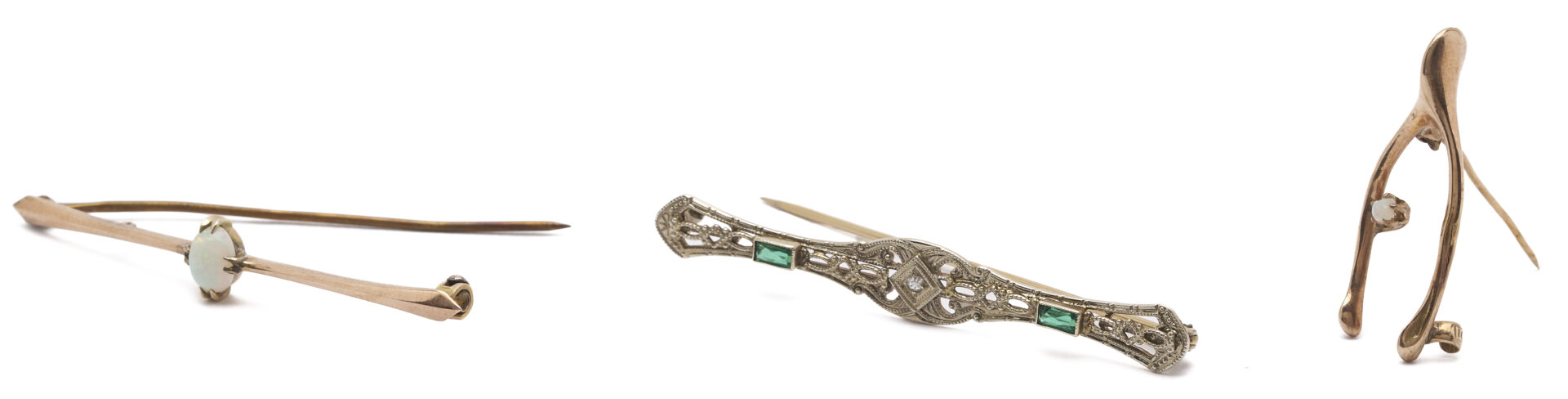 Lot 1138: 3 Gold Brooches & 2 Gold Earring Pairs