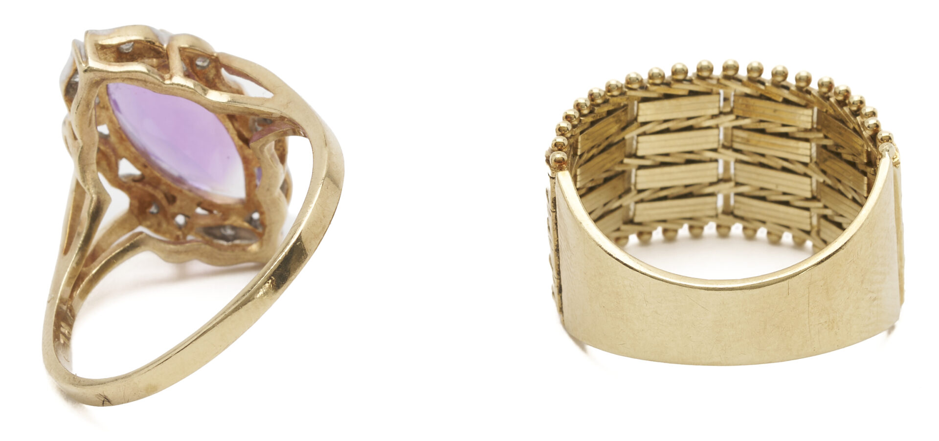 Lot 1143: 2 Ladies’ Gold Rings