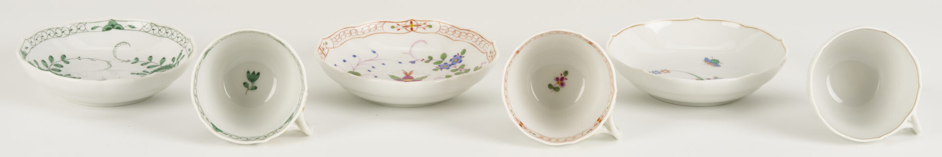 Lot 1153: 6 Meissen Demi Tea Cups & Saucers w/ Original Box