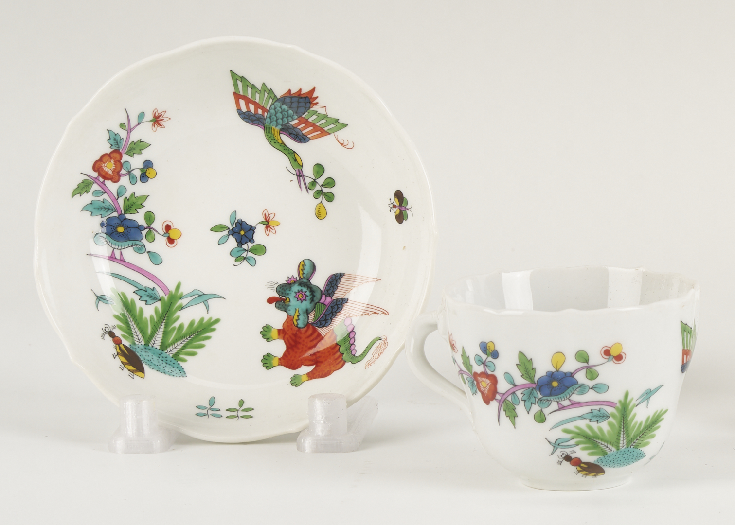 Lot 1153: 6 Meissen Demi Tea Cups & Saucers w/ Original Box